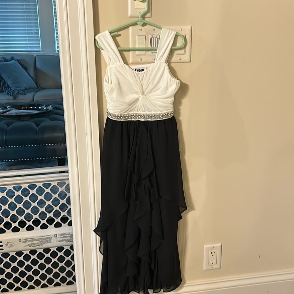 Kids size 7 tween diva dress